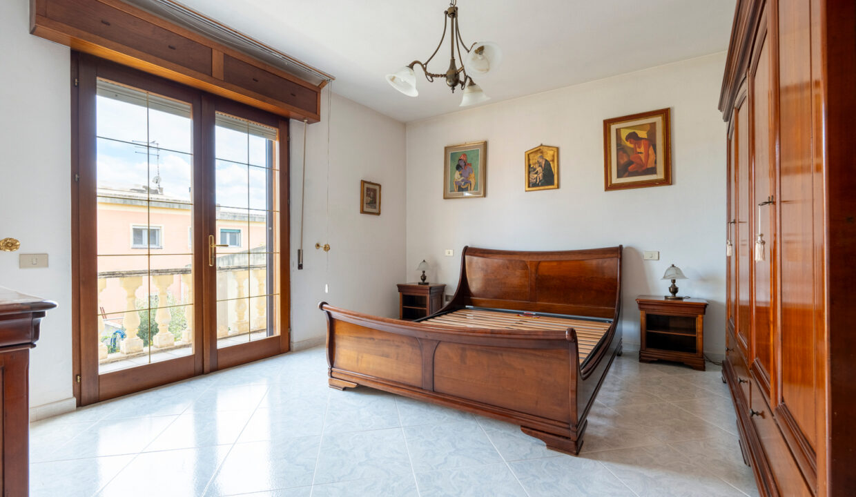 reunion-immobiliare-locale-casa-indipendente-uta-21
