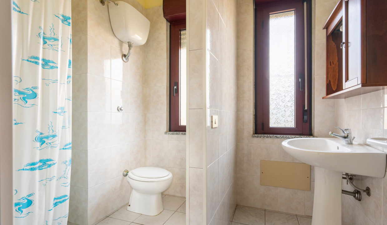 reunion-immobiliare-locale-casa-indipendente-uta-38
