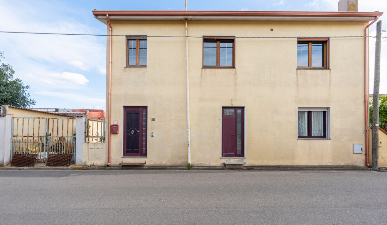 reunion-immobiliare-locale-casa-indipendente-uta-39