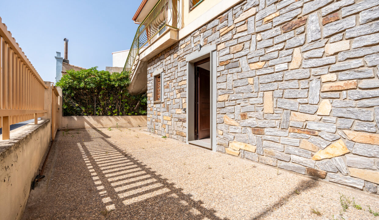 reunion-immobiliare-locale-commerciale-capoterra-25