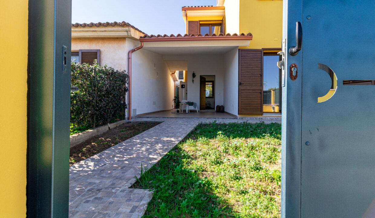 reunion-immobiliare-villetta-schiera-capoterra-1