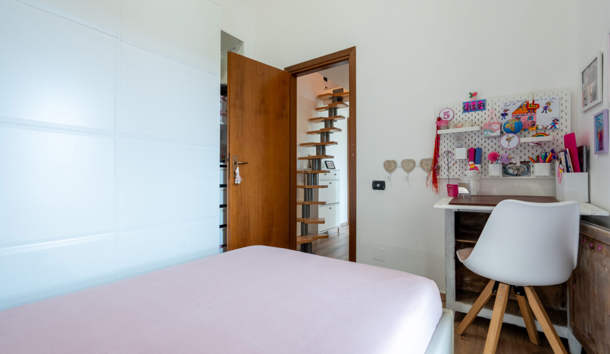 reunion-immobiliare-villa-primavera-41