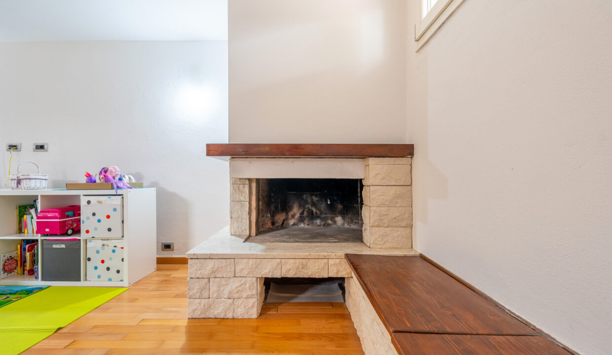 reunion-immobiliare-villa-primavera-44
