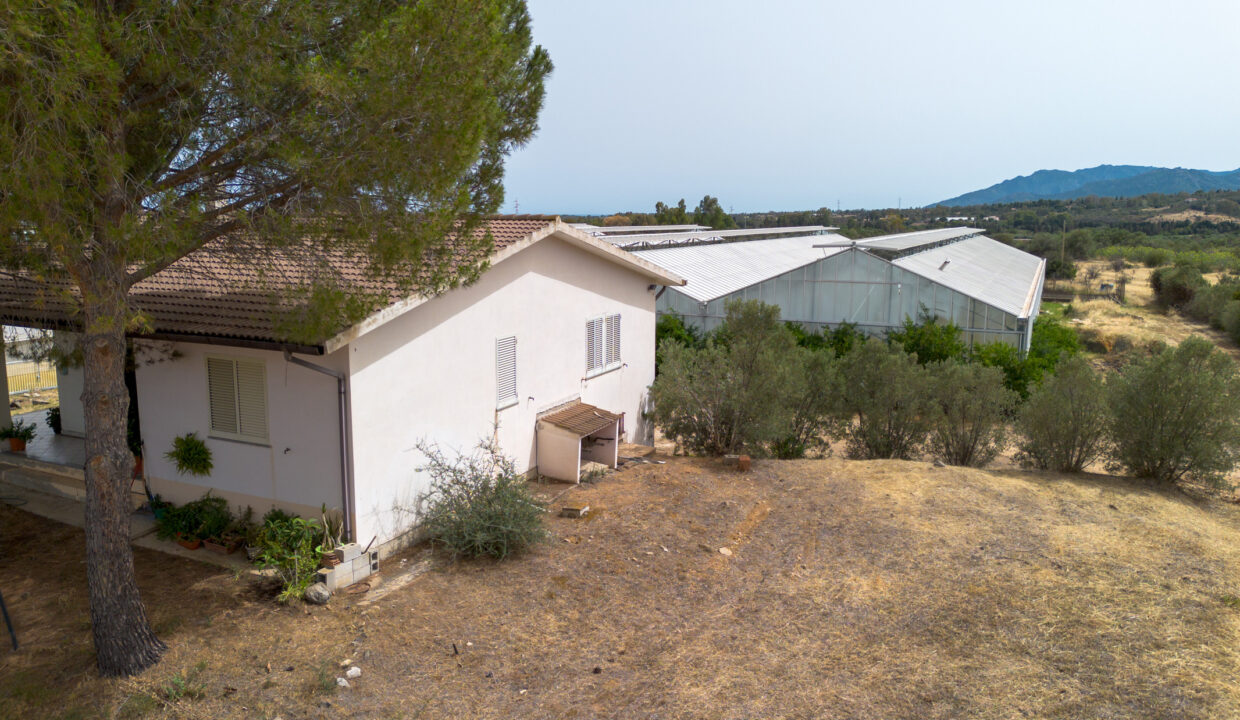 reunion-immobiliare-azienda-agricola-capoterra-12