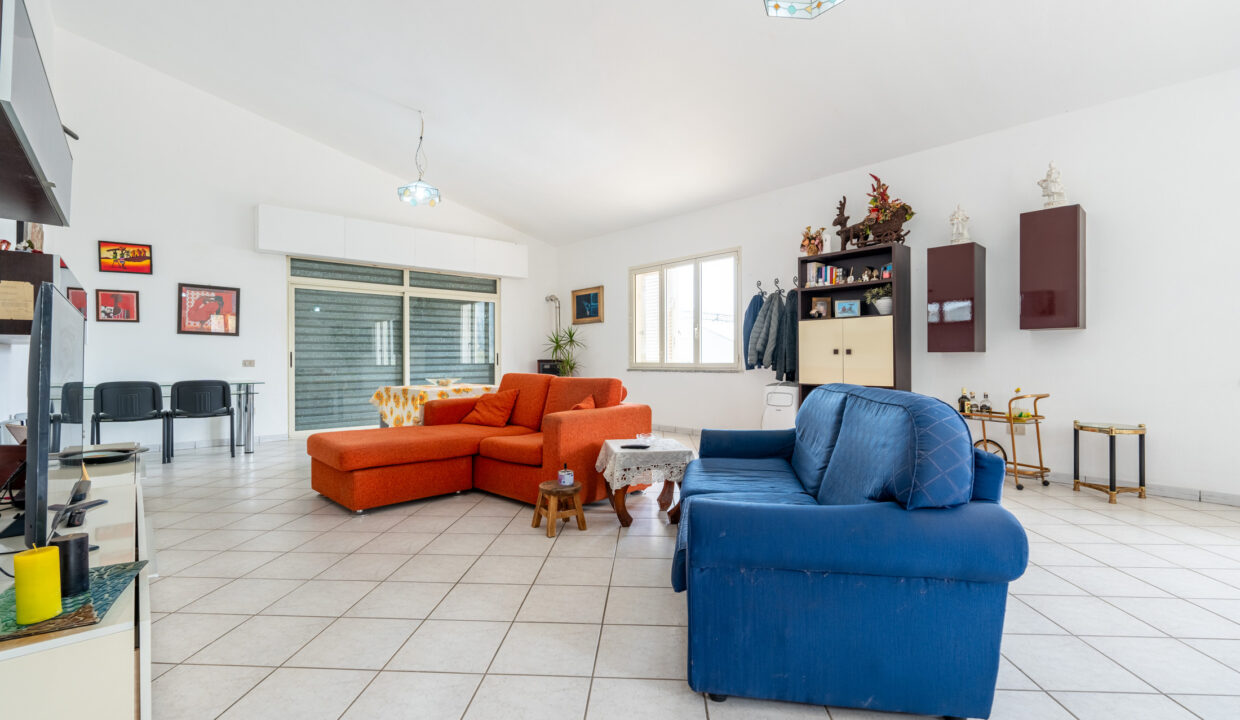 reunion-immobiliare-azienda-agricola-capoterra-30