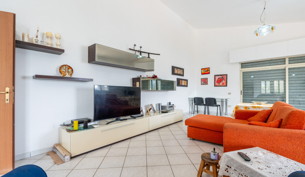 reunion-immobiliare-azienda-agricola-capoterra-35