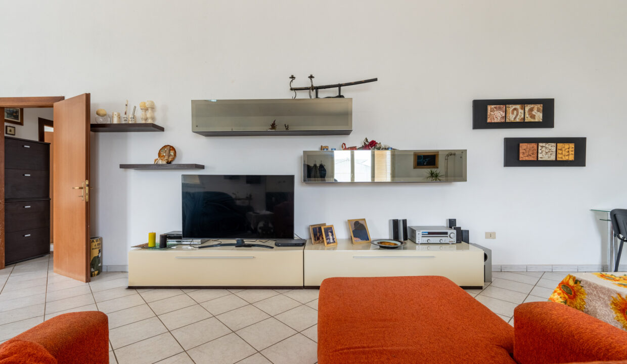 reunion-immobiliare-azienda-agricola-capoterra-36