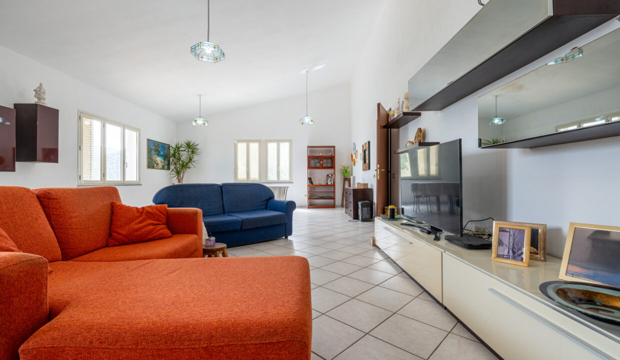 reunion-immobiliare-azienda-agricola-capoterra-37