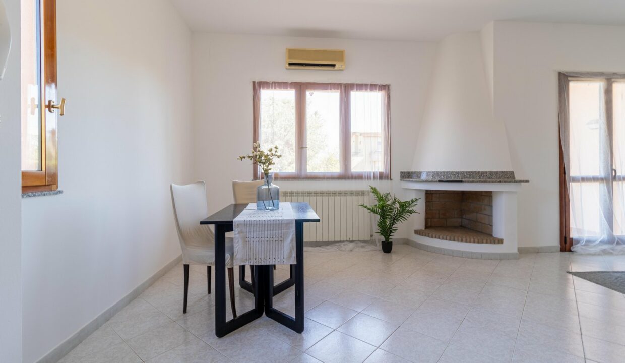 reunion-immobiliare-villa-anna-capoterra-012