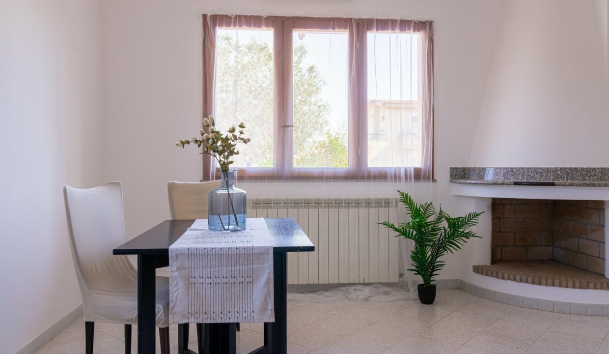 reunion-immobiliare-villa-anna-capoterra-013