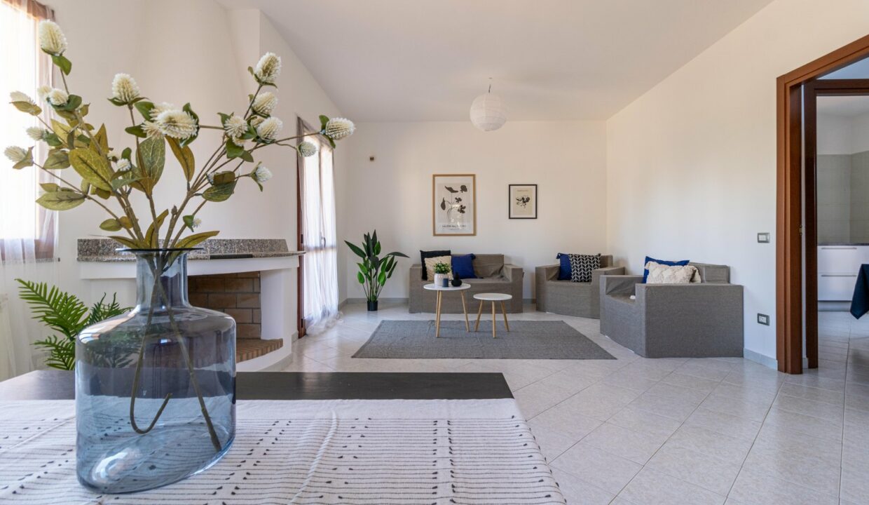 reunion-immobiliare-villa-anna-capoterra-014