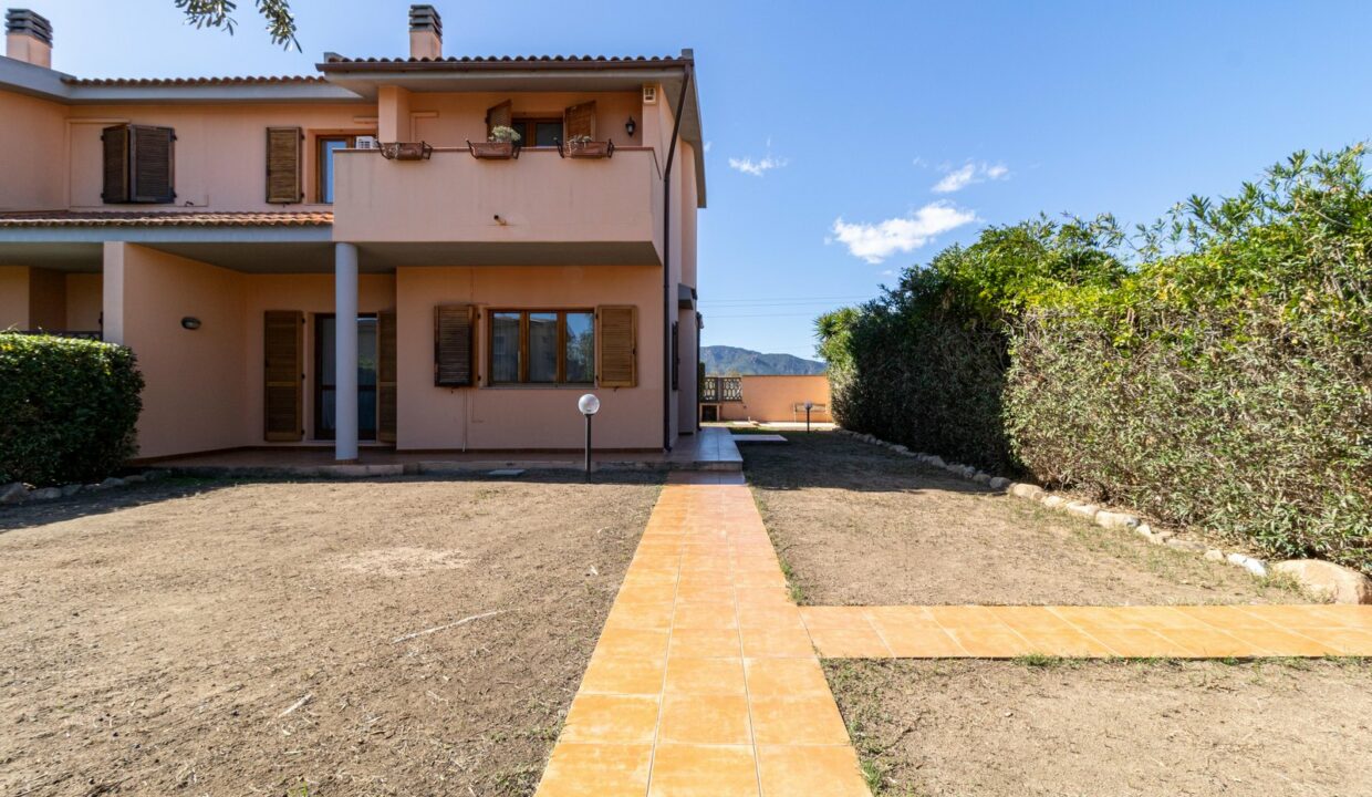reunion-immobiliare-villa-anna-capoterra-02