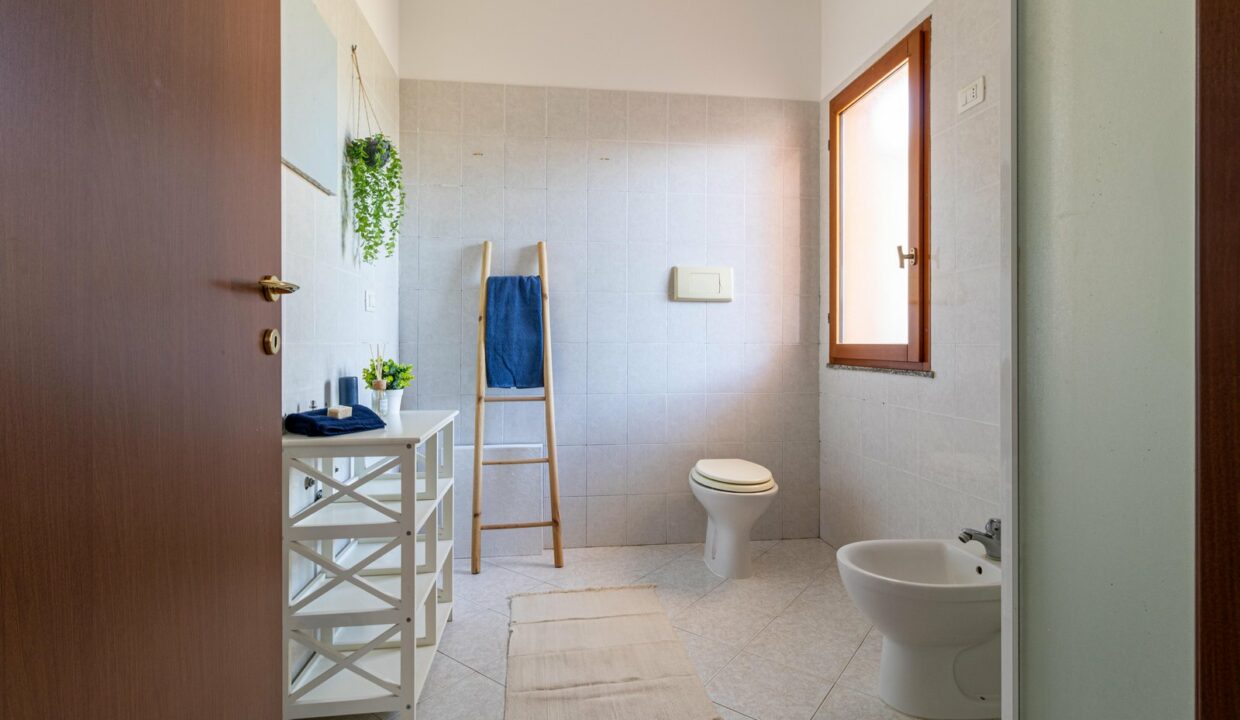 reunion-immobiliare-villa-anna-capoterra-023