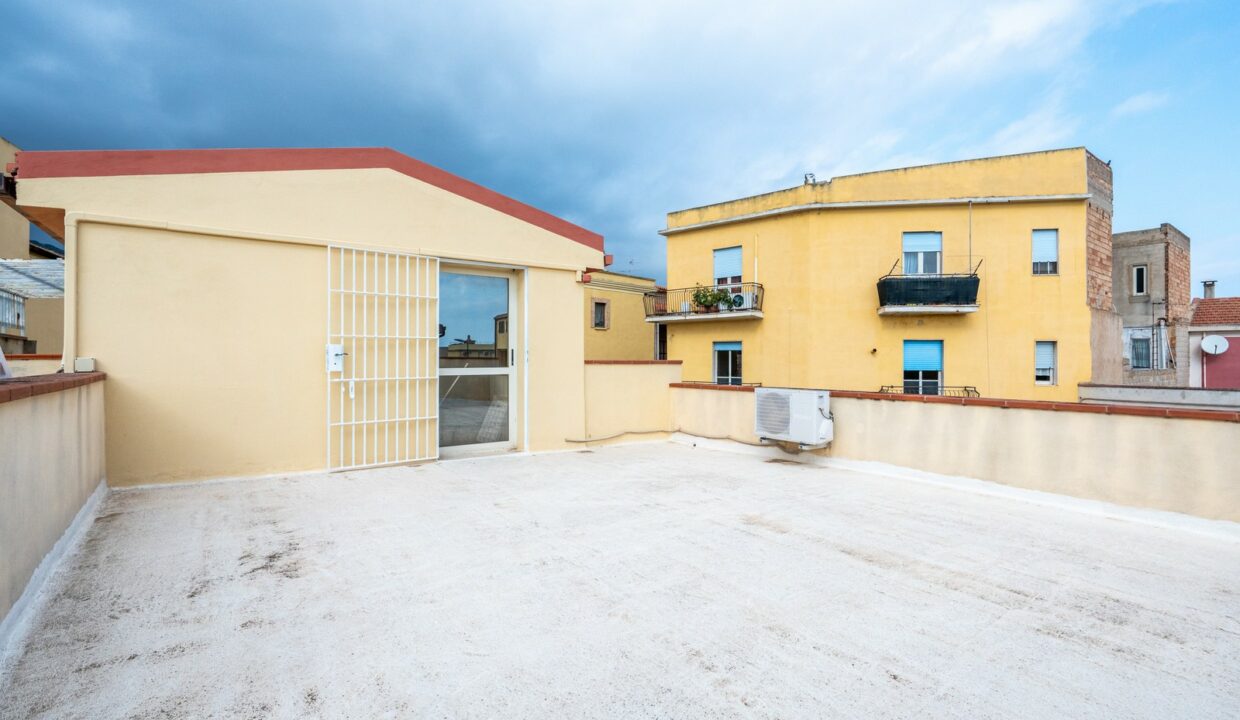 vendita-casa-due-livelli-capoterra-31