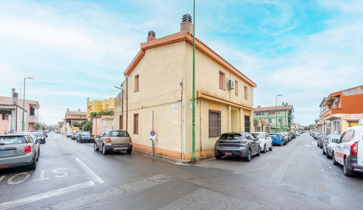 reunion-immobiliare-trivano-con-giardino-capoterra-23