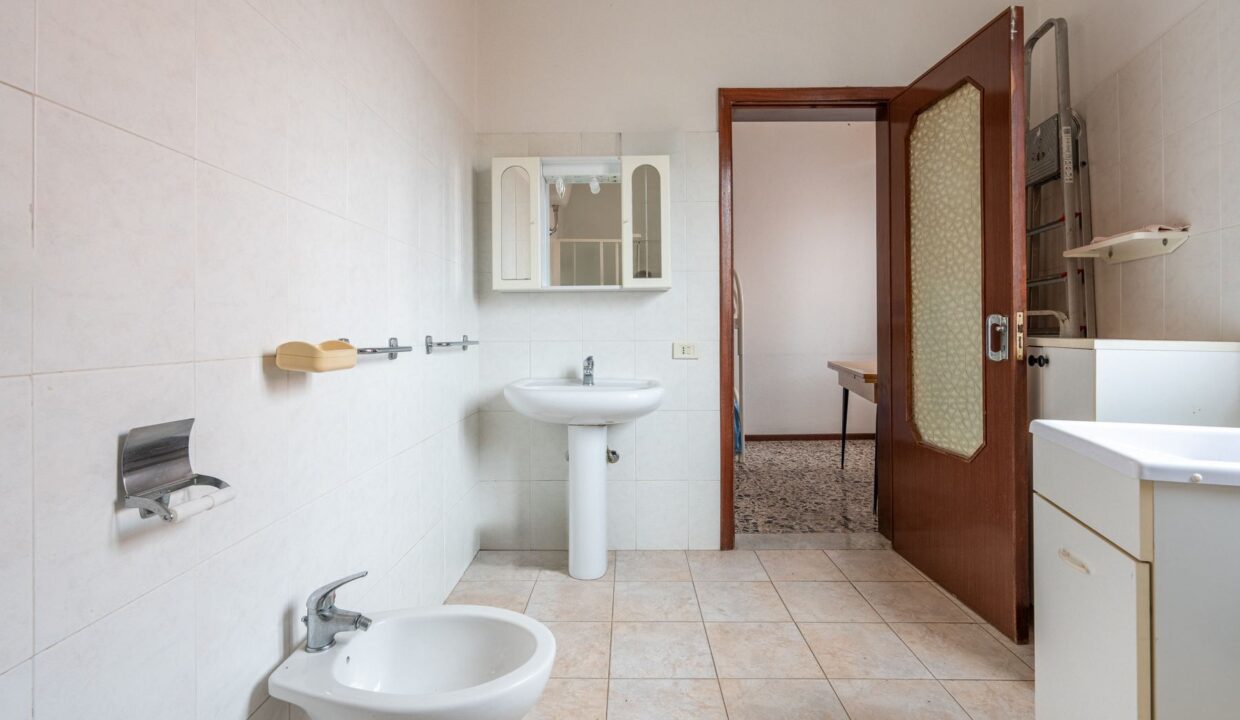 reunion-immobiliare-trivano-con-giardino-capoterra-8