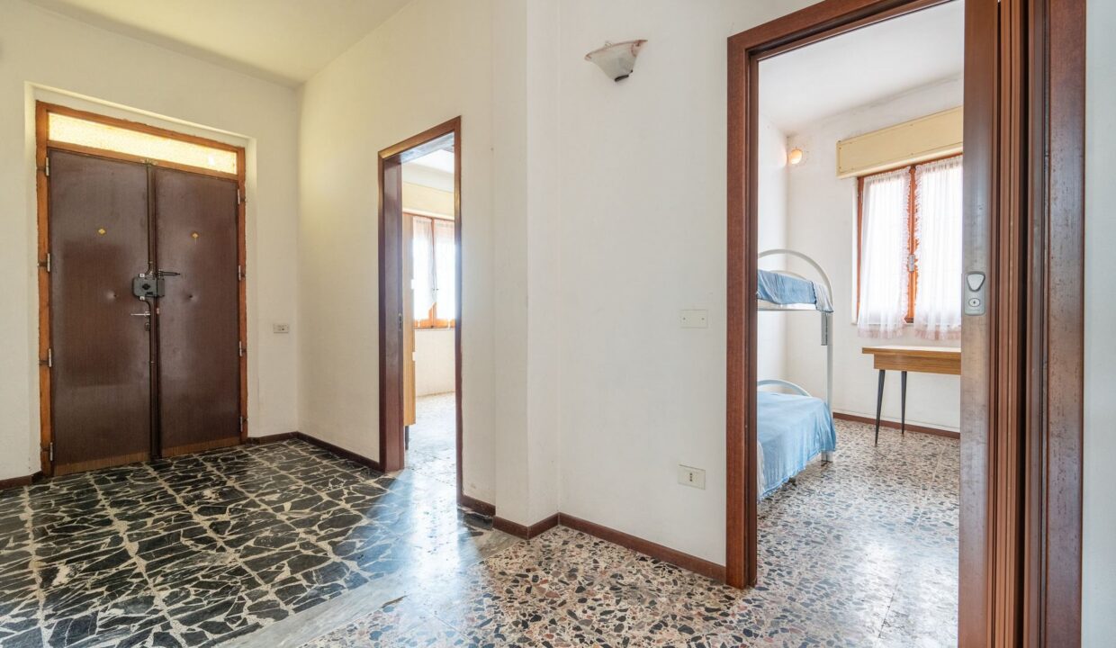 reunion-immobiliare-trivano-con-giardino-capoterra-9