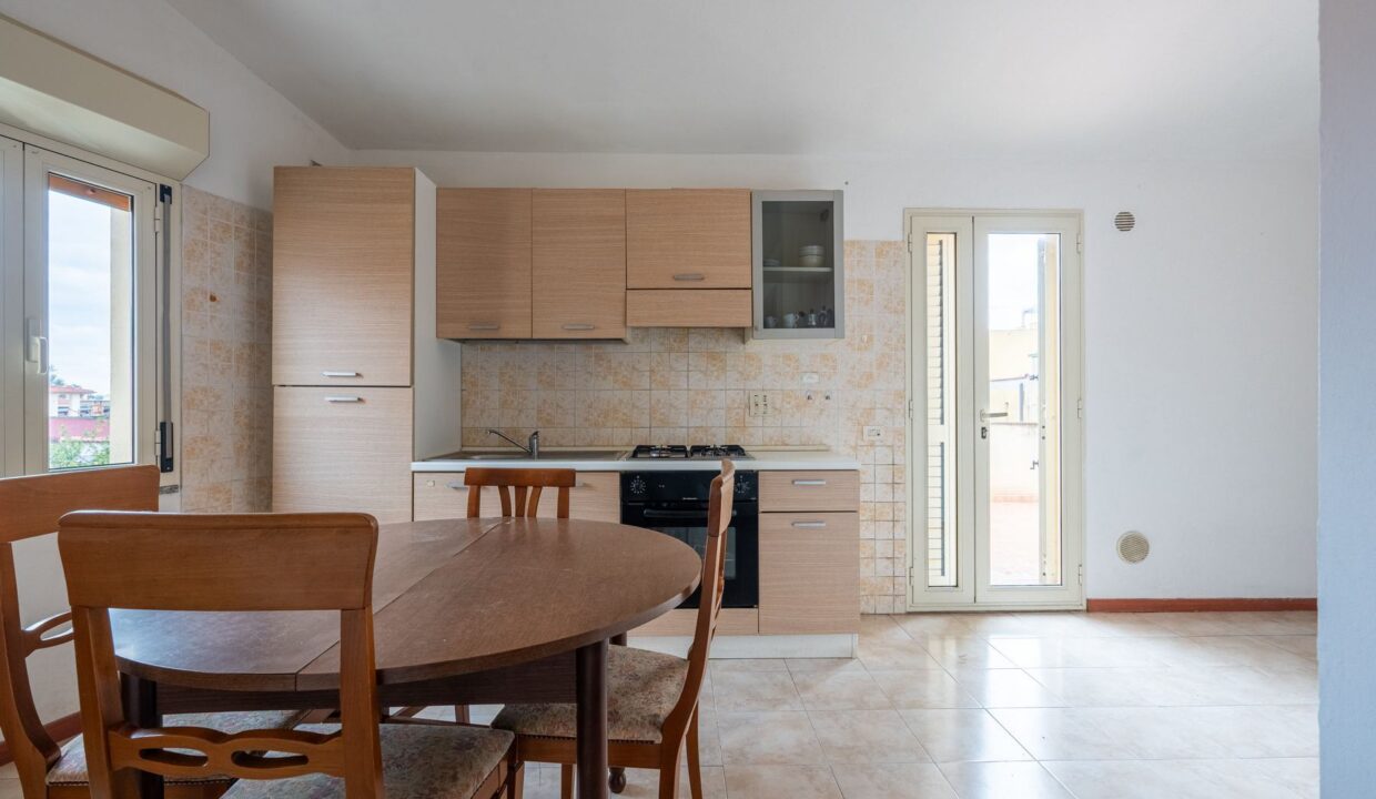 reunion-immobiliare-trivano-con-terrazza-a-livello-capoterra-3