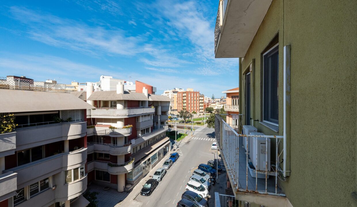 agenzia-immobiliare-via-tuveri-1