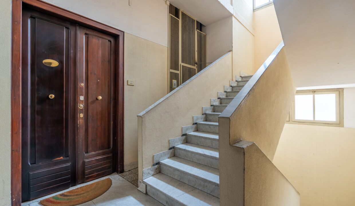 ufficio-vendita-piazza-galilei-cagliari-33