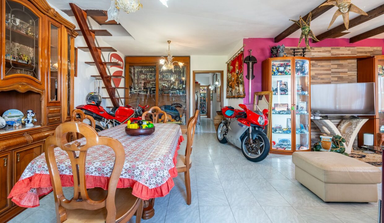 capoterra-via-delle-rose-18